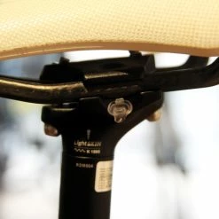 LightSKIN LED Sattelstütze Mit Integriertem Rücklicht 14 LightSKIN LED Sattelstütze Mit Integriertem Rücklicht -Fahrradzubehör Verkäufe Lightskin LED Sattelstuetze 5