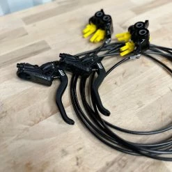 Magura MT5 / 4-Kolben Scheibenbremsanlage - 2-Finger Hebel, Für (e)Bullitt -Fahrradzubehör Verkäufe Magura MT5 Bullitt Bremse 4