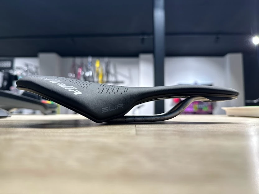 Selle Italia SLR Boost Ti316, Shortfit Sattel - Schwarz L1, Titangestell 2 Selle Italia SLR Boost Ti316, Shortfit Sattel - Schwarz L1, Titangestell – Bild 2