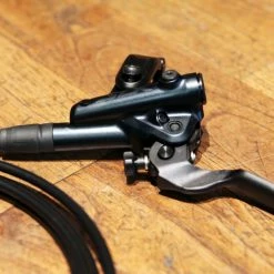 Shimano Scheibenbremsanlage 4-Kolben BR-MT420 & SLX BL-7100 Hebel Für (e)Bullitt -Fahrradzubehör Verkäufe Shimano MT420 SLX 6