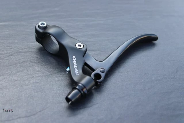 Tektro CL-740 Bremshebel-Set 22,2mm 2 Tektro CL-740 Bremshebel-Set 22,2mm – Bild 2