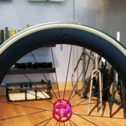 Wolfpack Cotton ToGuard Compound Faltreifen 700x24c 8 Wolfpack Cotton ToGuard Compound Faltreifen 700x24c -Fahrradzubehör Verkäufe Wolfpack Cotton Tyres 4