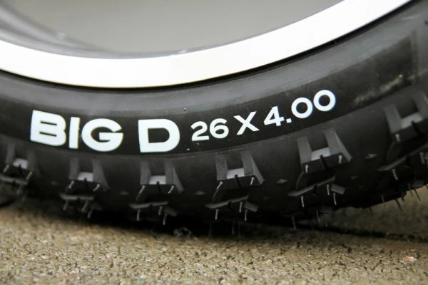 Duro Big-D 26 X 4.00" / 120-559 -Schwarz 1 Duro Big-D 26 X 4.00" / 120-559 -Schwarz