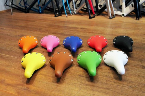 VELO SM-Parts Nietensattel Sattel 1 VELO SM-Parts Nietensattel Sattel