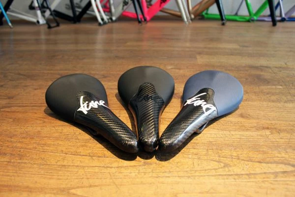 Tune Komm-Vor Vollcarbon Sattel - 95g 2 Tune Komm-Vor Vollcarbon Sattel - 95g – Bild 2